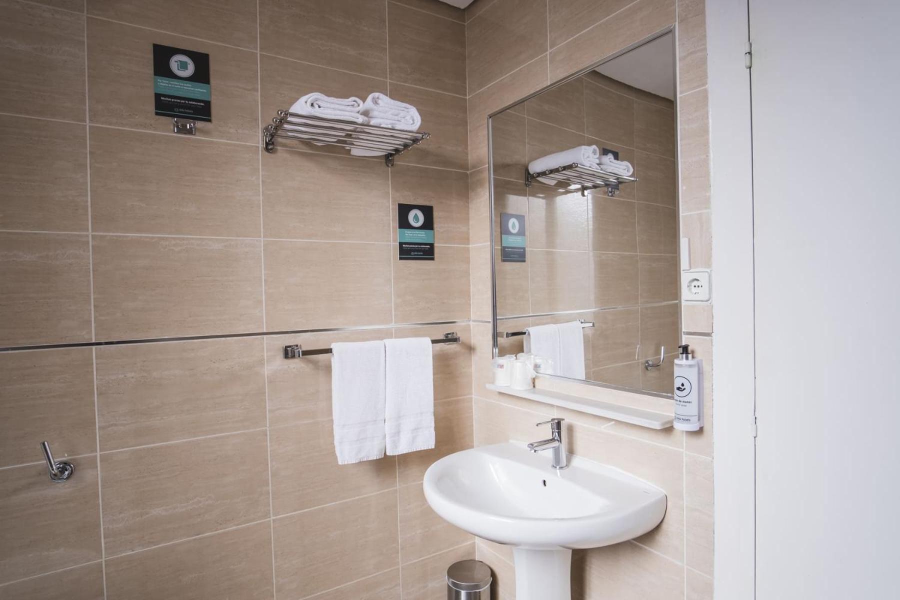 Hotel Alda Centro ポンフェラダ エクステリア 写真