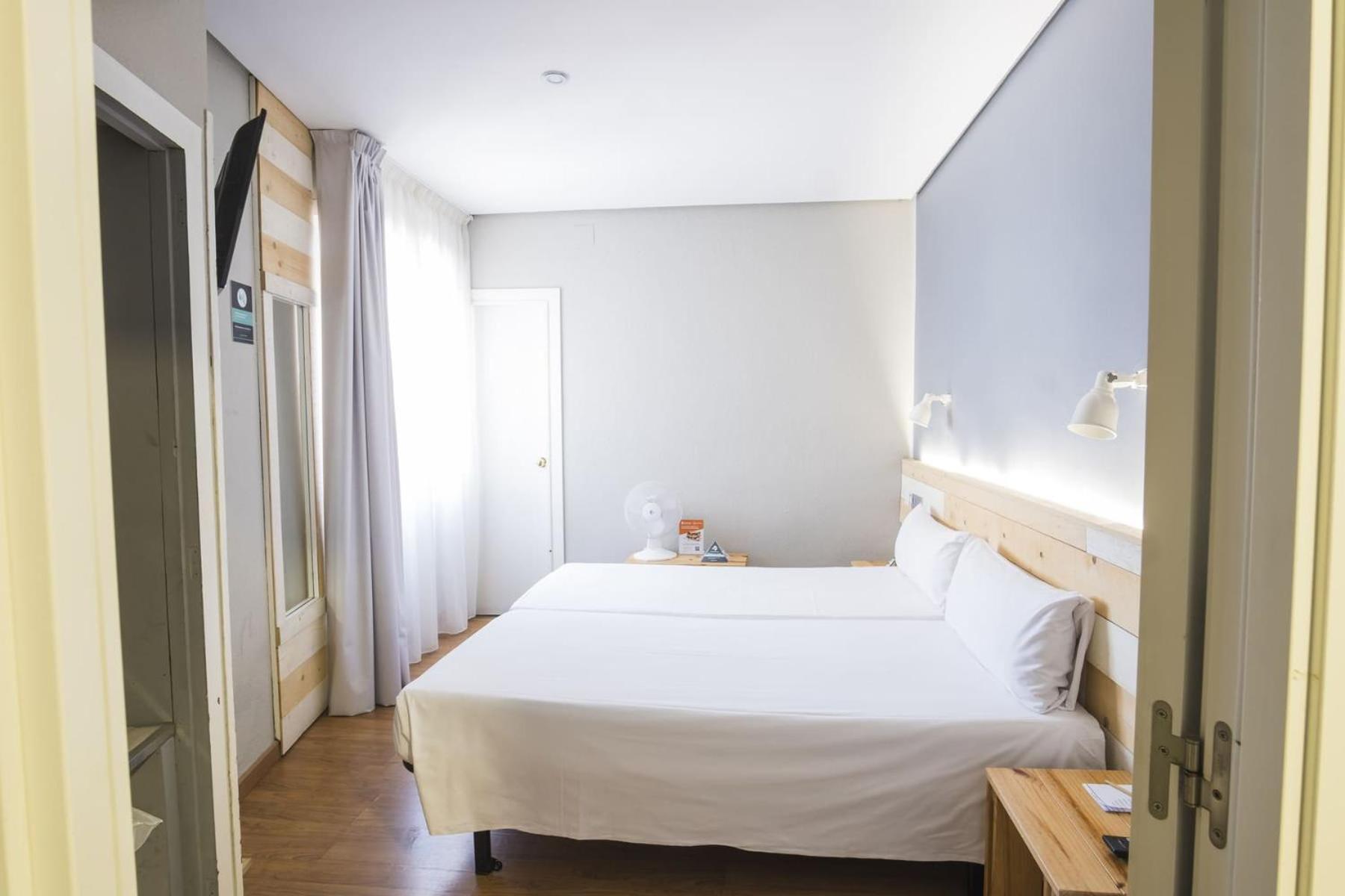 Hotel Alda Centro ポンフェラダ エクステリア 写真