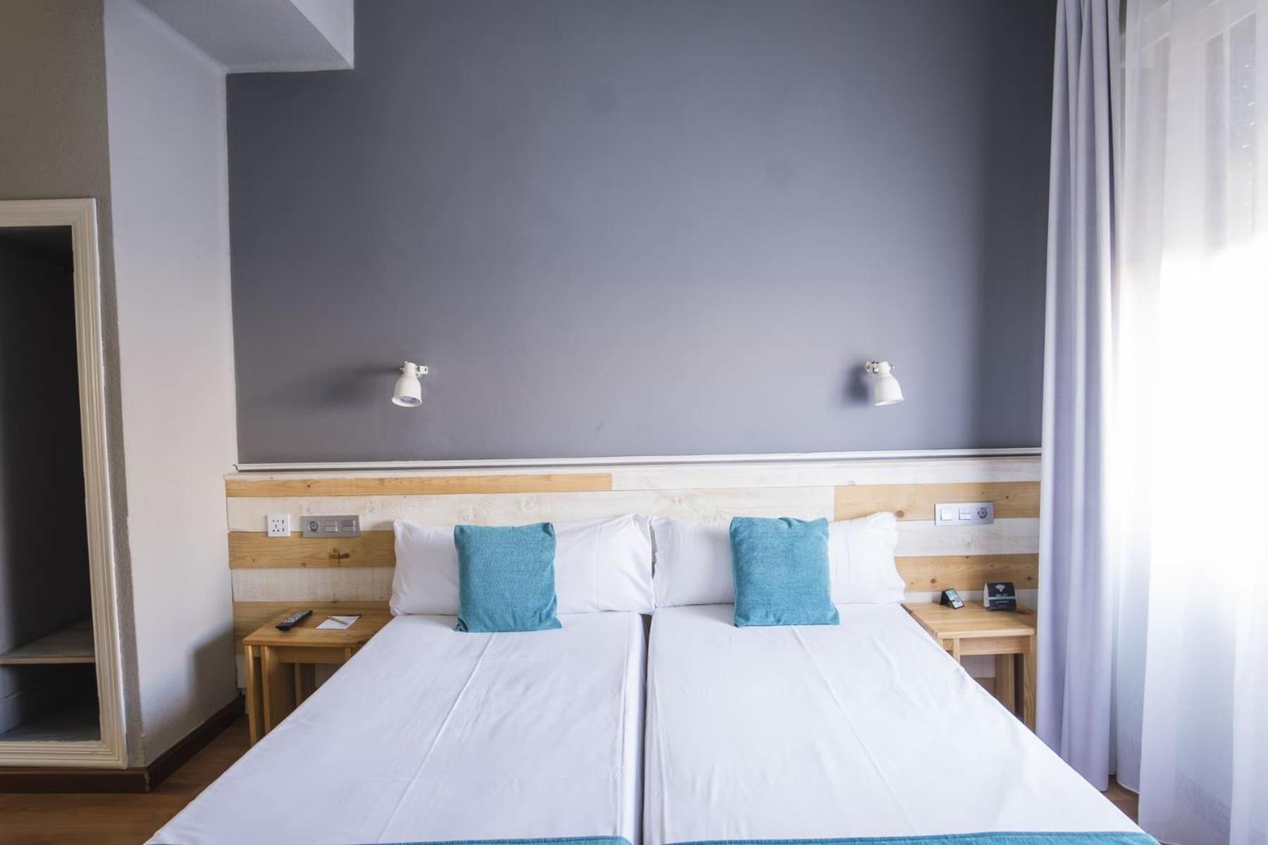 Hotel Alda Centro ポンフェラダ エクステリア 写真