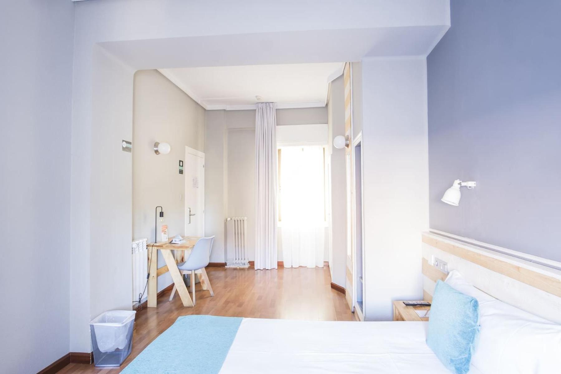 Hotel Alda Centro ポンフェラダ エクステリア 写真