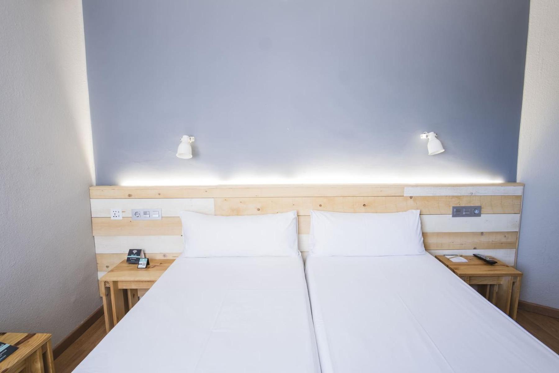 Hotel Alda Centro ポンフェラダ エクステリア 写真