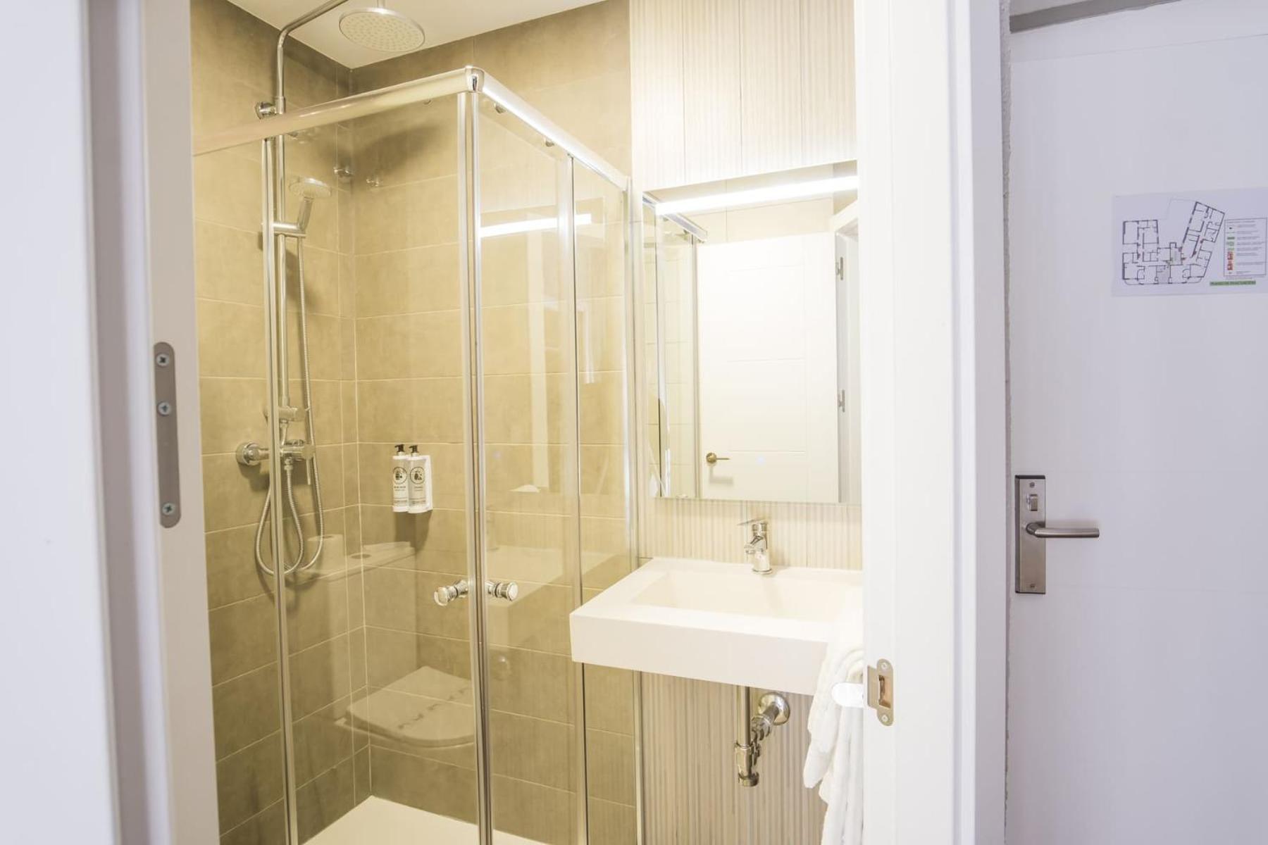 Hotel Alda Centro ポンフェラダ エクステリア 写真